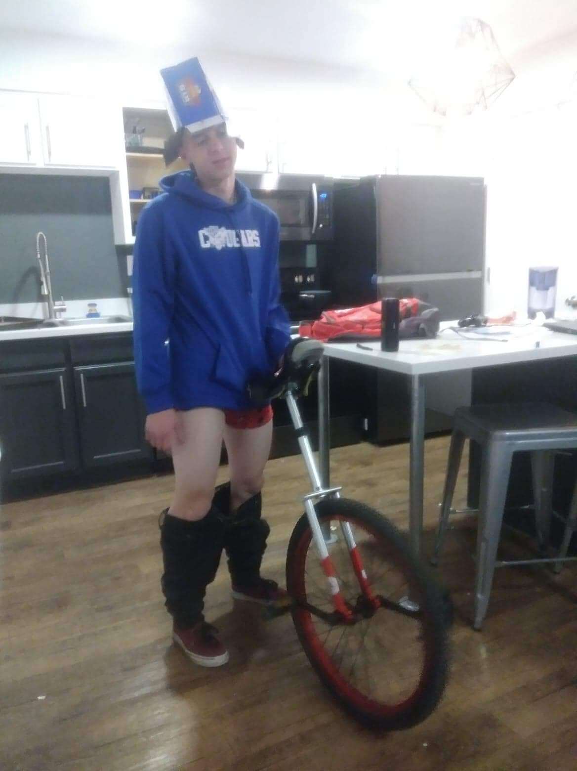 Borter the unicyclist